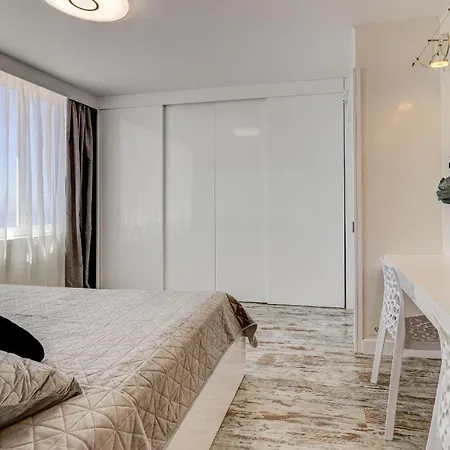 Apartment Panoramic Ocean Mountain View 3 *