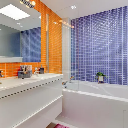 Panoramic Ocean Mountain View 3 Apartment