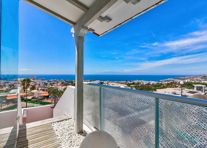 Апартаменты Panoramic Ocean Mountain View 3 *