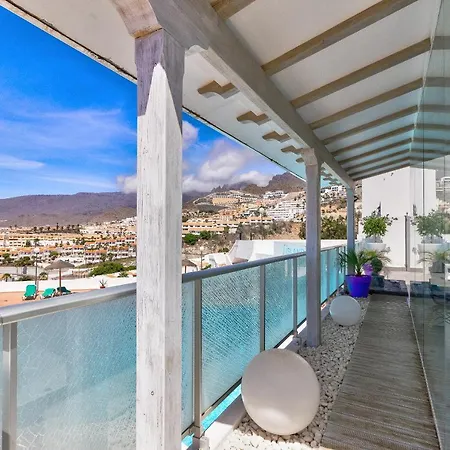 Lejlighed Panoramic Ocean & Mountain View 3 Bed In Island Village Heights